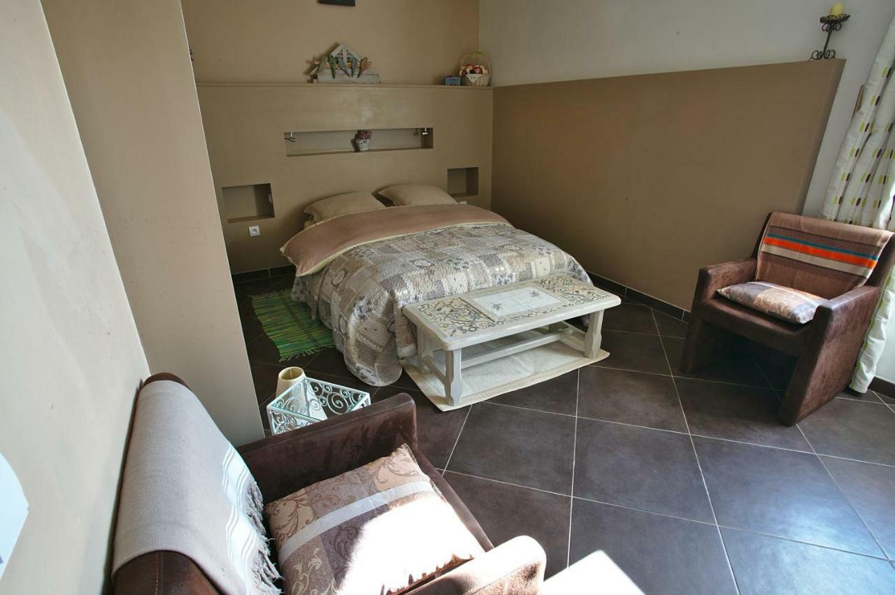 ル・カステレ La Bastide Des Sources Bed & Breakfast エクステリア 写真