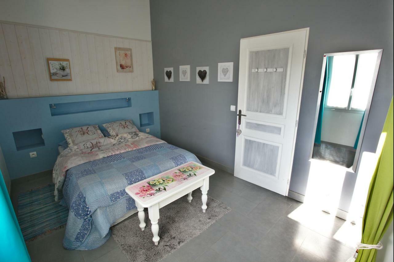 ル・カステレ La Bastide Des Sources Bed & Breakfast エクステリア 写真